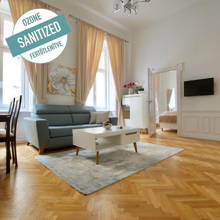 Luxury Apartment By Hi5 - Havas Street Budapest Luaran gambar