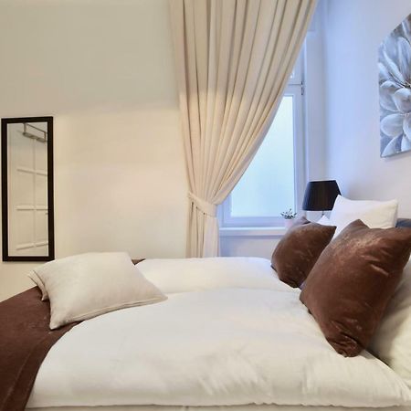 Luxury Apartment By Hi5 - Havas Street Budapest Luaran gambar