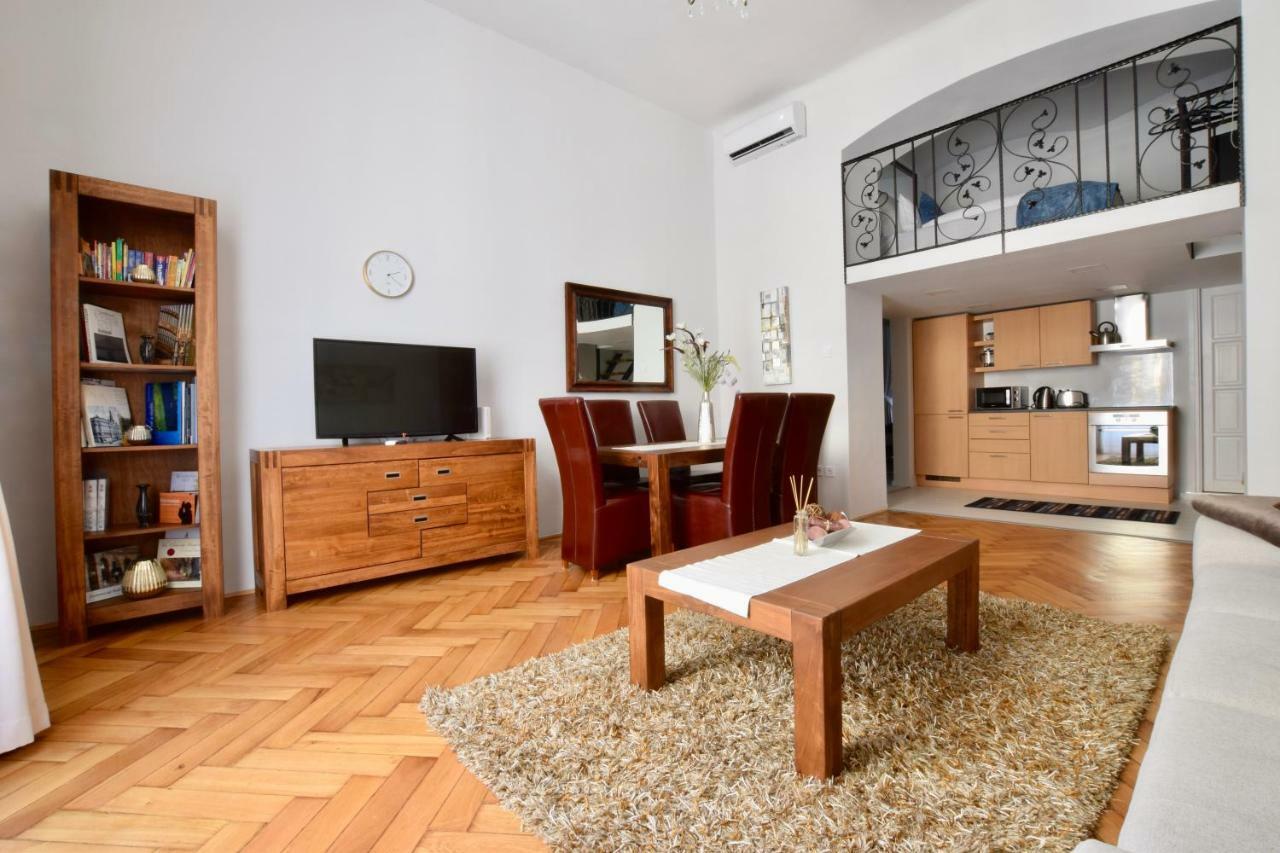 Luxury Apartment By Hi5 - Havas Street Budapest Luaran gambar