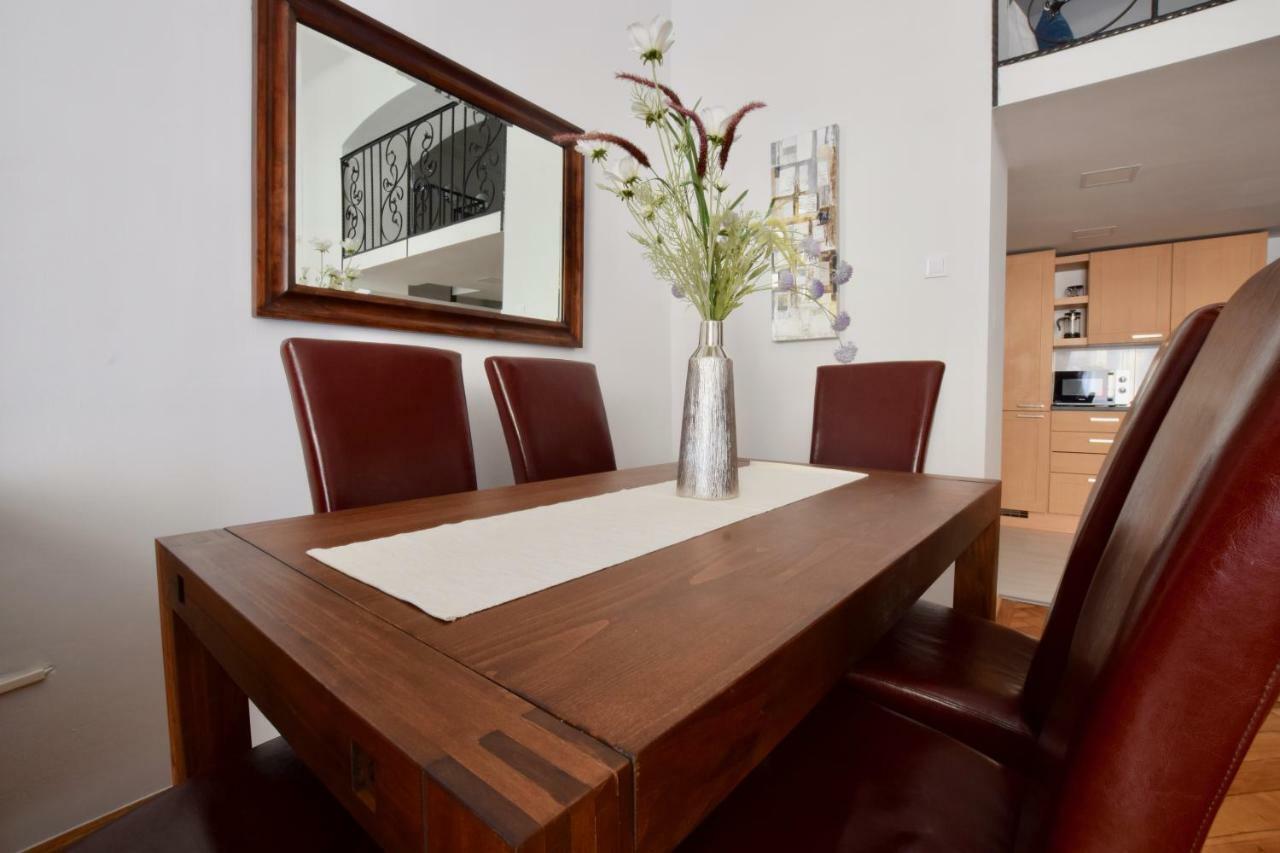 Luxury Apartment By Hi5 - Havas Street Budapest Luaran gambar